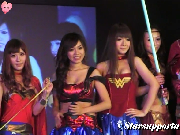 20101225 亞洲遊戲展 Asia Game Show - Super Sexy Hero: 神奇女俠 Show @ 香港會議展覽中心 HKCEC (video)